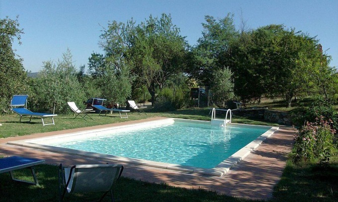 Lucignano Villa | Villa Fedora: A pleasant and spacious two-story villa situated a few miles from the shores of Lake Trasimeno.