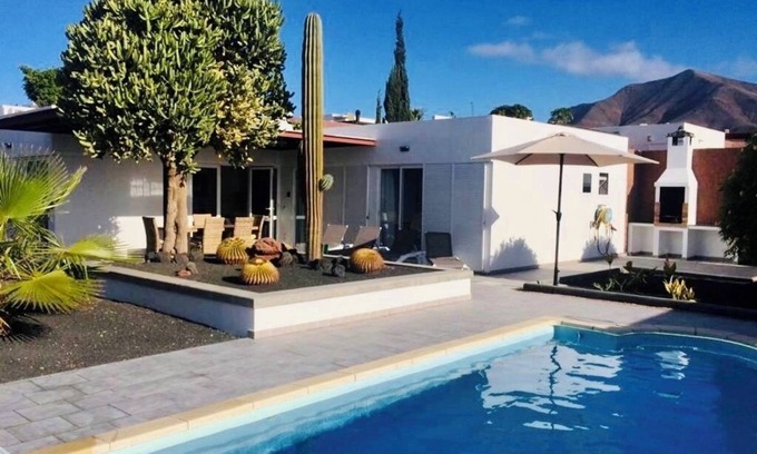 Playa Blanca House | Villa Felicia-Private Pool Villa -Lanzarote-Las Coloradas -Playa Blanca-Privacy