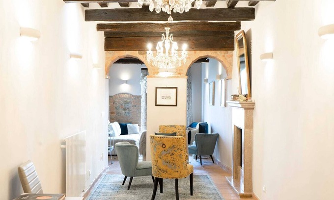 Ficulle Villa | Villa Ficulle Summary