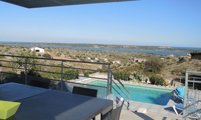 Fitou House | Villa for 2 people, with 1 master bedroom, sea view.