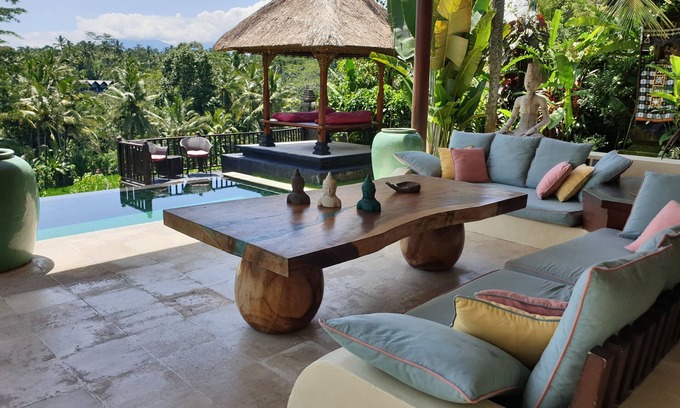 Melayang Villa | Villa Gajah Ubud -Superb private villa in the middle of the rice fields - 4 bedrooms