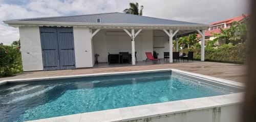 Baie-Mahault Villa | Villa de charmes