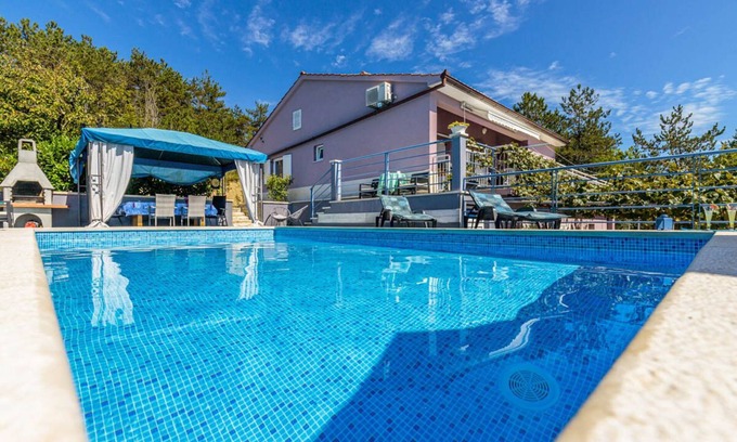 Cerovlje Villa | Villa Grimaldi - Three Bedroom Villa, Sleeps 7