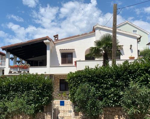 Municipality of Omisalj Apartment | Villa Gromaca