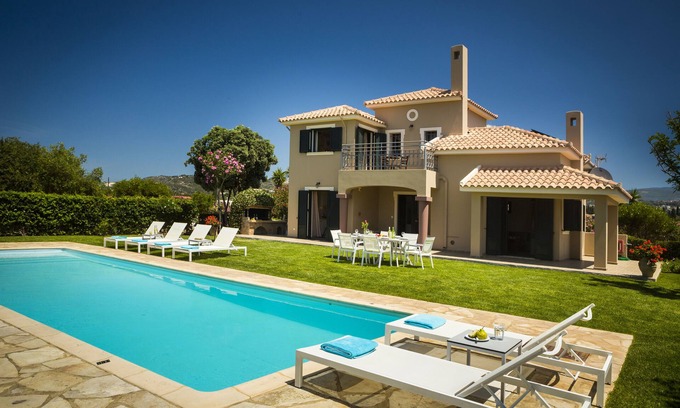Svoronata Villa | VILLA HARIS, LUXURY VILLA WITH PRIVATE POOL