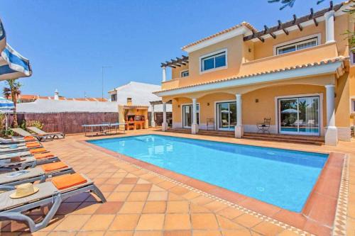 Vale de Parra Villa | Villa Helene Norvilla