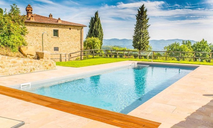 Arezzo Villa | Villa I Gigli - Six Bedroom Villa, Sleeps 12