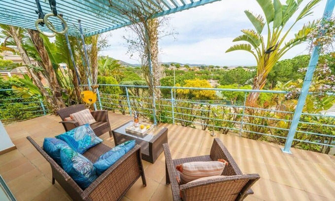 Calella Villa | Villa Ikigai Lux, ideal familias, piscina y Aircon