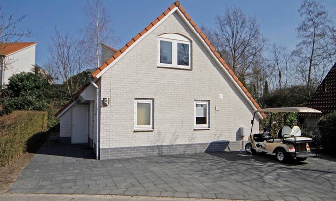 Arcen Villa | Villa in Arcen with Private Pool & Sauna