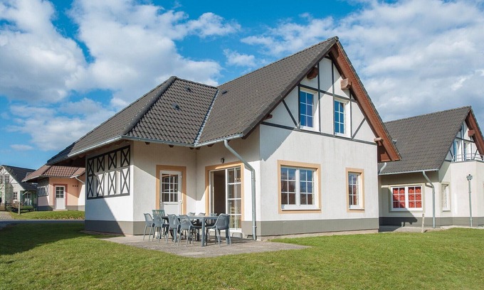 Ediger House | Villa in Cochem with Sauna and Modern Comfort