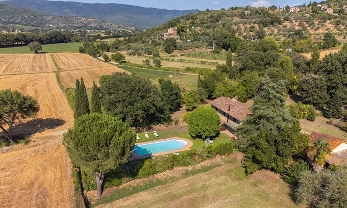 Montalla Villa | Villa in Cortona with 3 bedrooms sleeps 6