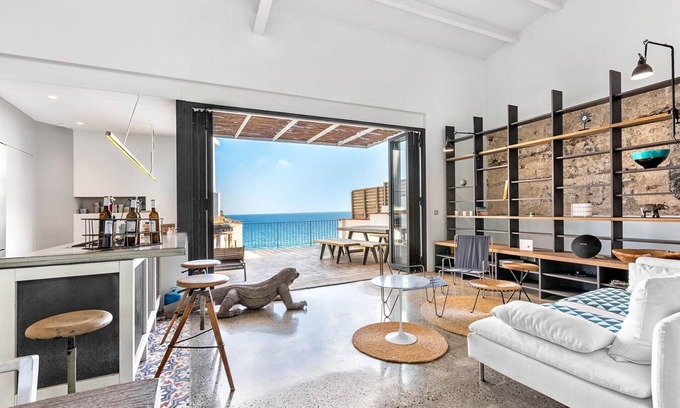 Llafranc Villa | Villa in Llafranc by the Sandy Beach
