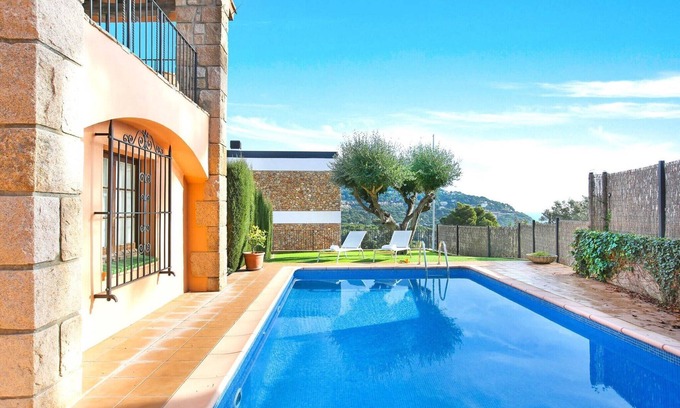 Llafranc Villa | Villa in Llafranc with Pool & Beach Views