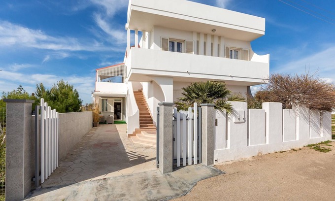 Torre Lapillo Apartment | Villa Iolanda by BarbarHouse