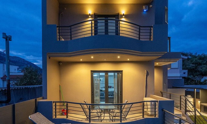 Nea Makri Villa | VILLA ISIDA-Private Mini Pool-5'walk to the Beach-NEA MAKRI-30km from Airport