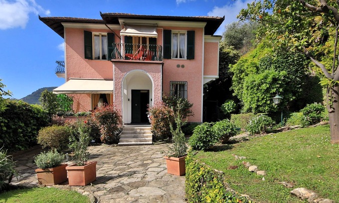 Santa Margherita Ligure Villa | VILLA OLIVA by KlabHouse 4BR w/Garden and Seaview