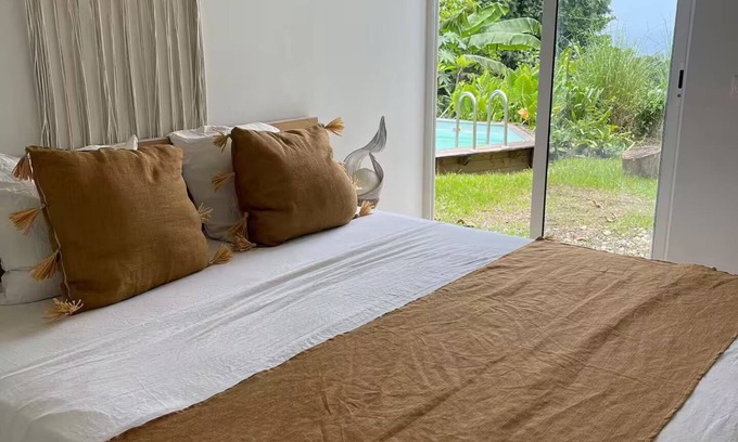 Trois-Rivieres Apartment | Villa Kayooli: Vanilla studio, pool and sea view