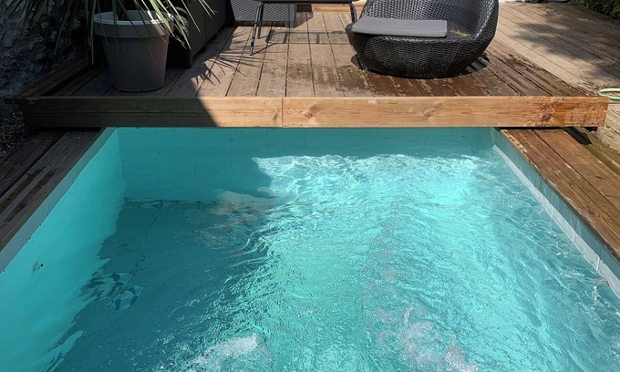 Ozoir-le-Breuil Villa | Villa La Rocaille Balneo&Spas