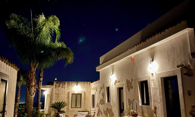 Chiaramonte Gulfi Apartment | Villa La Rosa