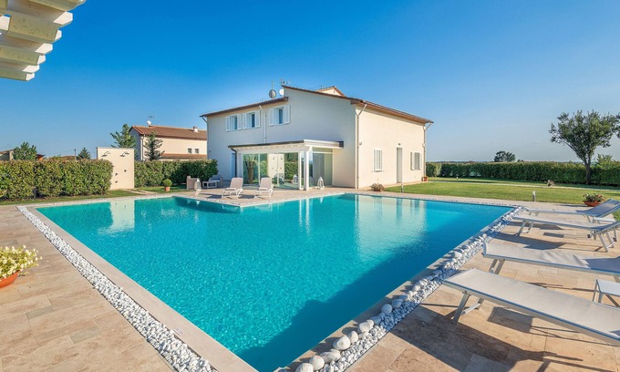 Monsummano Terme Villa | Villa Le Terme by Fantasia Villas