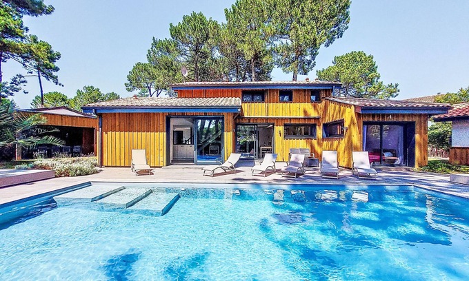 Biscarrosse Plage House | Villa les Verdiers by Interhome