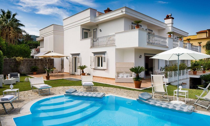 Piano di Sorrento Villa | Villa Lia with Private Pool, Garden and Parking