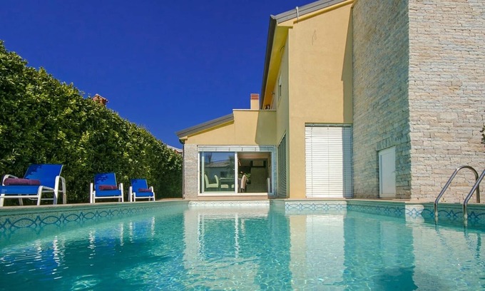 Porec Villa | Villa Lidija with Sea View in Porec