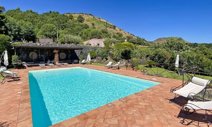 Trecastagni Villa | Villa Lovere - Three Bedroom Villa, Sleeps 6