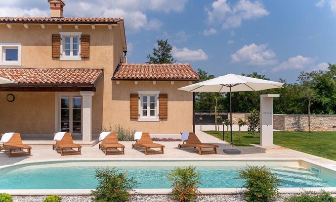 Bazgalji Villa | Villa Lucija in Bazgalji