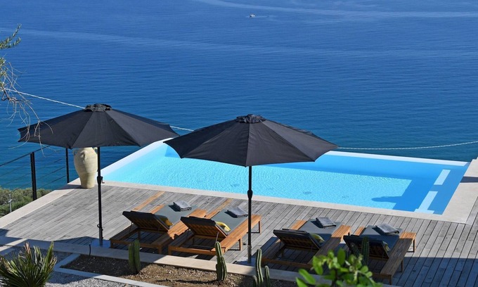 Cefalu Villa | Villa Luna 8, Emma Villas