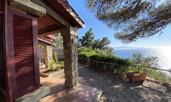 Cala Piccola Villa | Villa Luna Monte Argentario, super sea view, beach within walking distance.