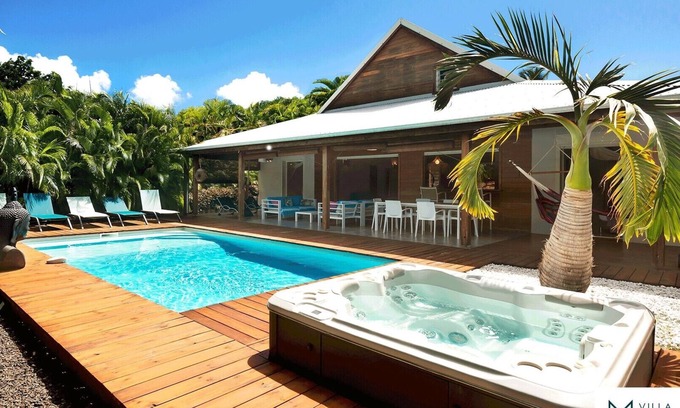Saint-Francois House | VILLA MANGO (Eden Green)* - swimming pool & Spa - 3 BEDROOMS 3 BATHROOMS