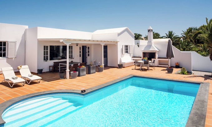 Puerto Calero Villa | Villa Manuela | Detached villa in the exclusive marina of Puerto Calero