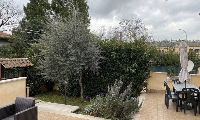 Guidonia Montecelio Villa | Villa marco simone family apartment with garden