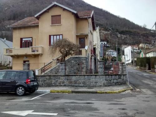 Ax-les-Thermes Apartment | Villa Marguerite