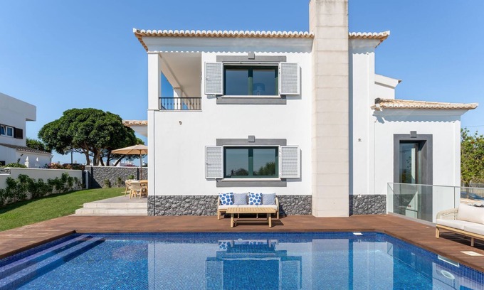 Praia da Luz House | Villa Maya Luxurious House With Pool by LovelyStay