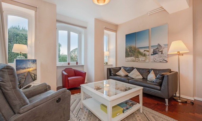 Seebad Bansin Apartment | Villa Meereswoge Goldstern - directly on the pier