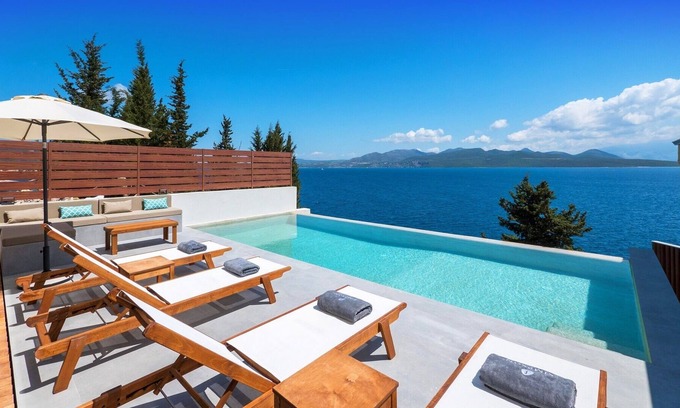 Nikiana Villa | Villa Melia - Three Bedroom Villa, Sleeps 6