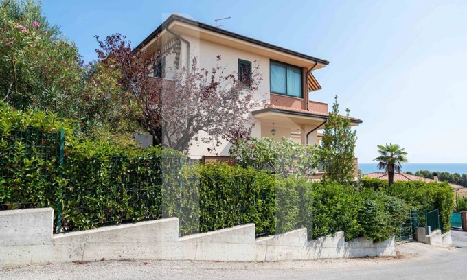 Pineto Villa | Villa Mila with beautiful sea view