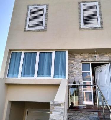 Cruce de Arinaga House | Villa Milena