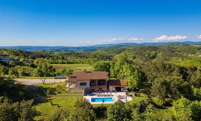 Novaki Pazinski Villa | Villa Mirna (Istria - Pazin)