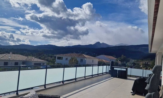 Ventiseri House | Villa Moderne 5 Min Mer - Idéale Familles, Clim, Proche Station de Ski 🏖️❄️