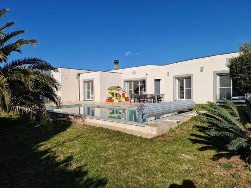 Serignan Villa | Villa moderne de 220m2 avec piscine, Sérignan