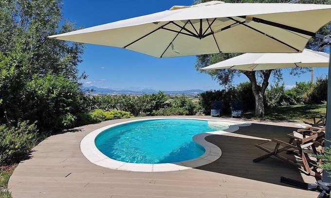 Bettolelle Villa | Villa Mora: A characteristic and welcoming three-story villa surrounded by the greenery, with Free WI-FI.