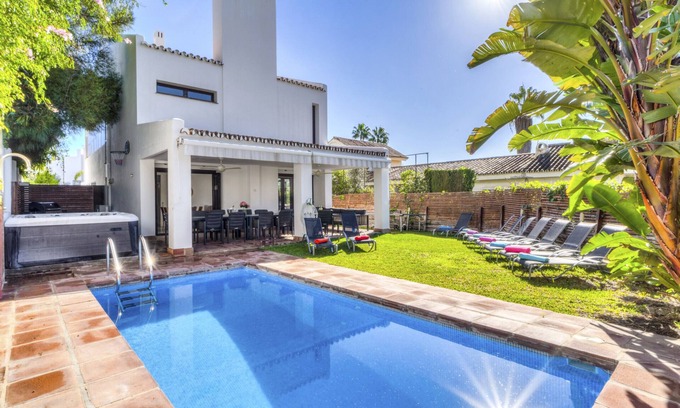 Golden Mile Villa | Villa Murillo - Casablanca Beach