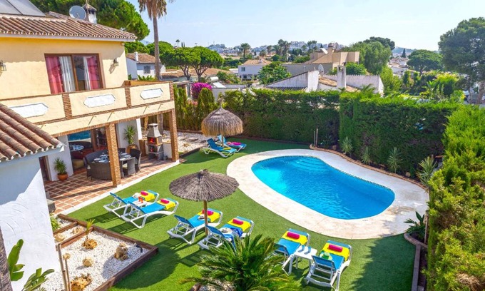 Calahonda Villa | Villa Namaste by Villa Plus