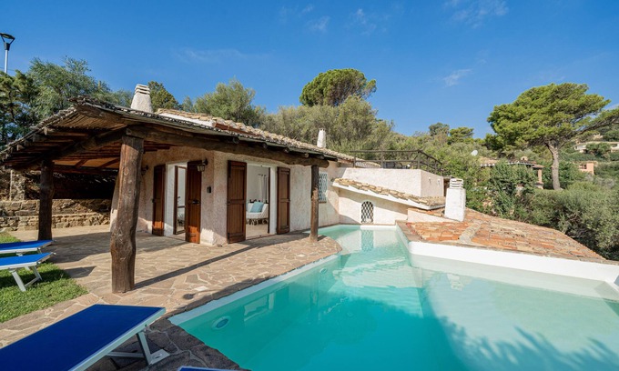 Torre delle Stelle Villa | Villa Nemea: typical Sardinian House, saltwater pool, great views