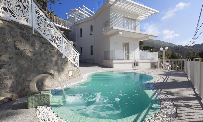 Marina del Cantone Villa | Villa Nerano, luxury villa in Amalfi Coast, overlooking the sea