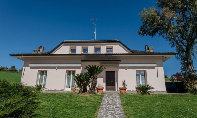 Tavullia Villa | Villa Ninfea Lux Tavullia, Jacuzzi, Garden, Wifi, Ac