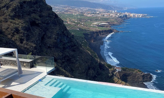 Santa Ursula Villa | VILLA OCEAN II Luxe Infinity heated pool